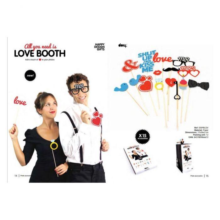 LOVE BOOTH